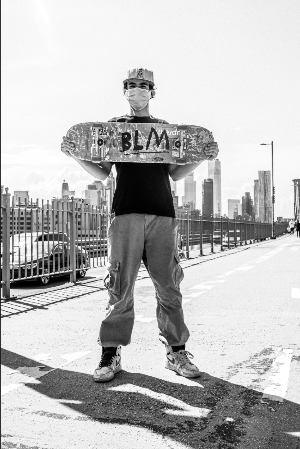 BrooklynBridgeSkateboarder